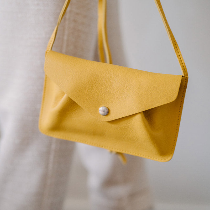 Tasche, Backing Vocals, Yellow