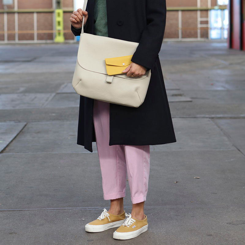 Schultertasche, Back Yard, Cement