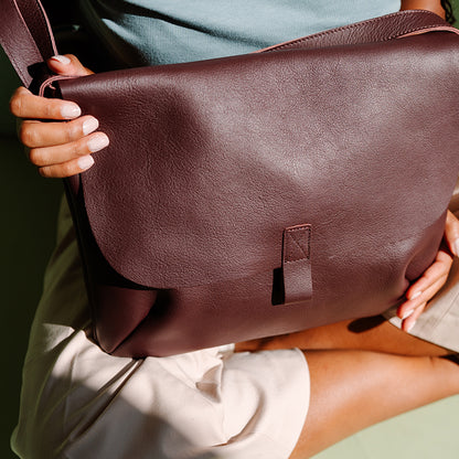 Schultertasche, Back Yard, Aubergine