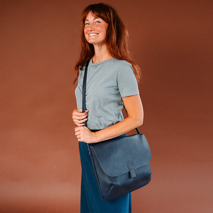 Schultertasche, Back Yard, Ink Blue